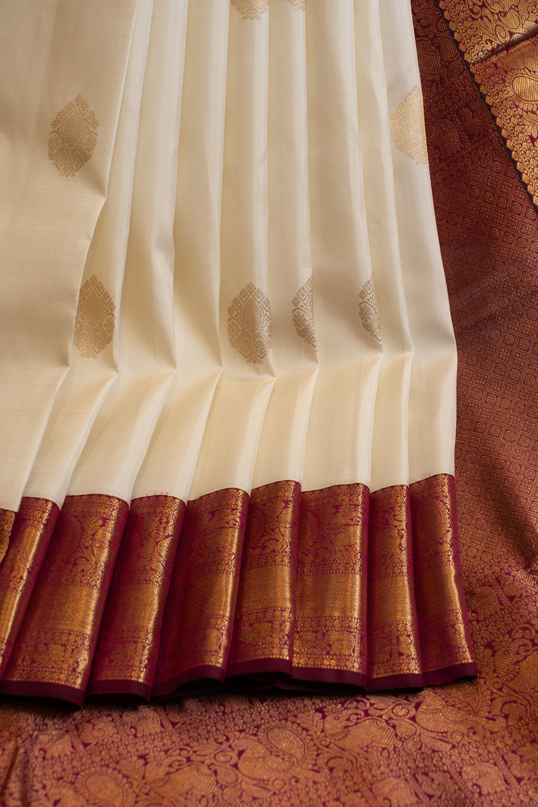 Pearl white and jamun pure Kanchipuram silk saree