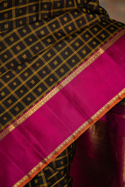 Black Thread Veldhari Checks Pure Zari Kanchipuram Silk Saree - Clio Silks
