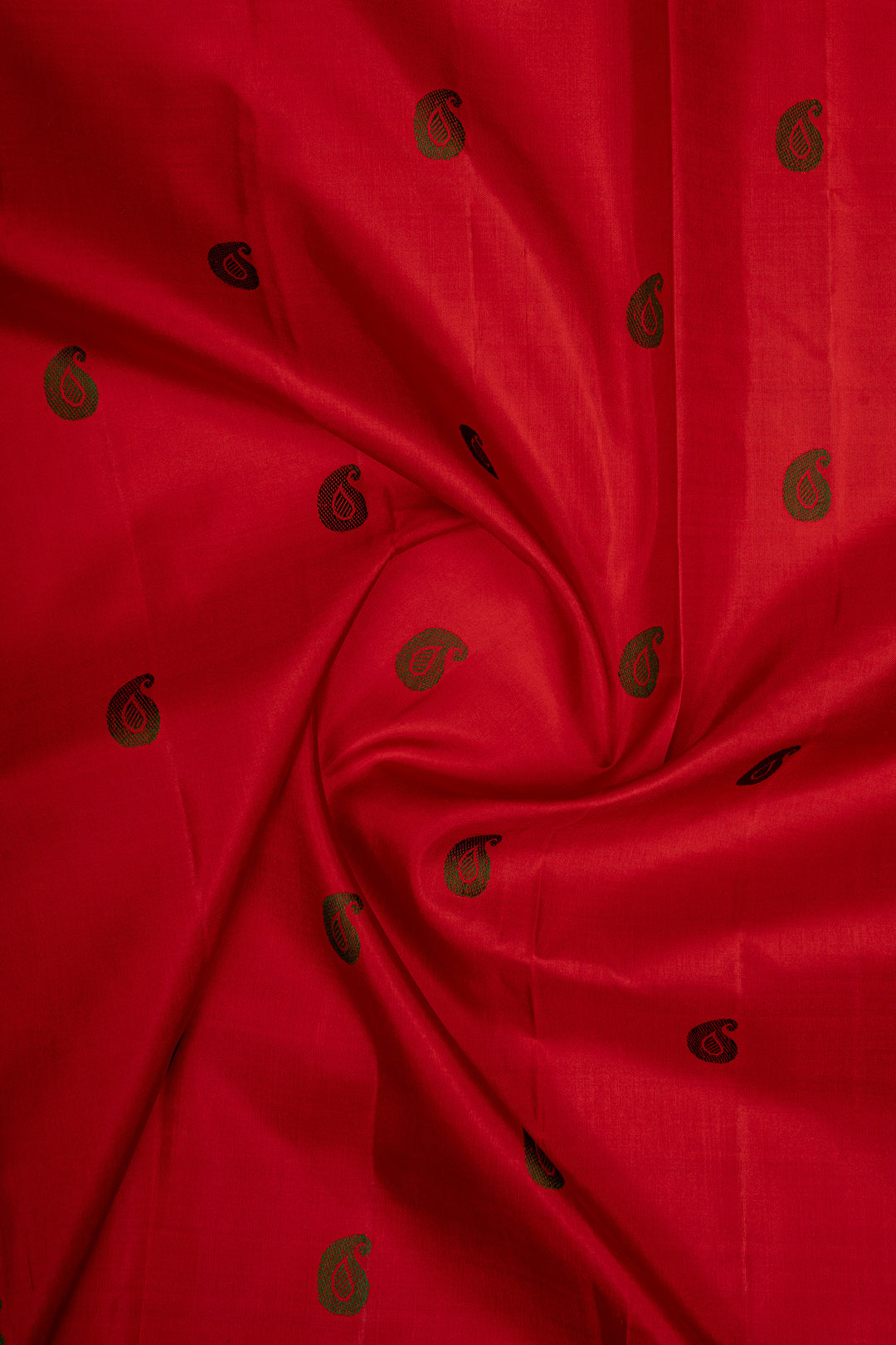 Red and Green Paisley Motifs Vintage Pure Kanchipuram Silk Saree