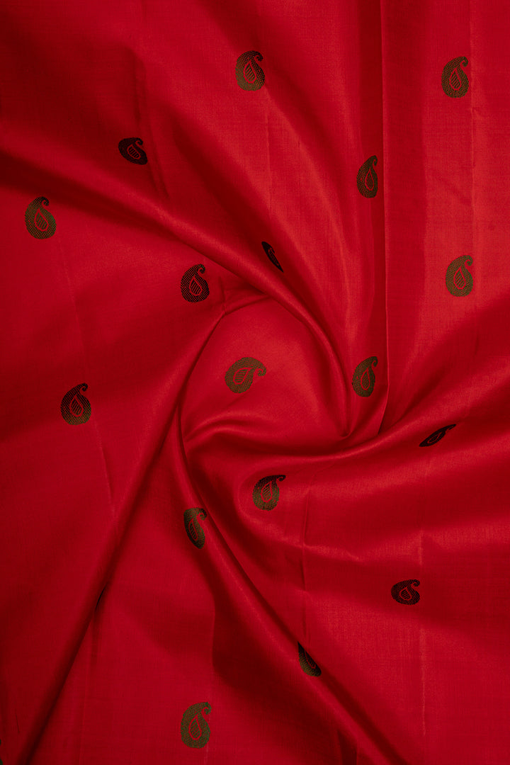 Red and Green Paisley Motifs Vintage Pure Kanchipuram Silk Saree