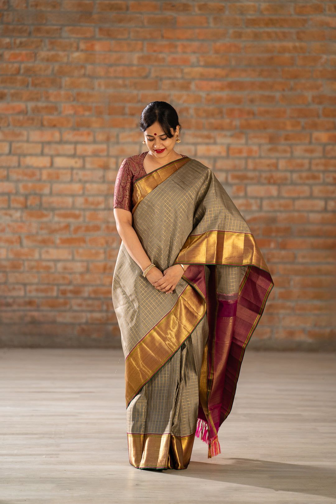Elephant Grey Veldhari Checks Pure Zari Kanchipuram Silk Saree - Clio Silks