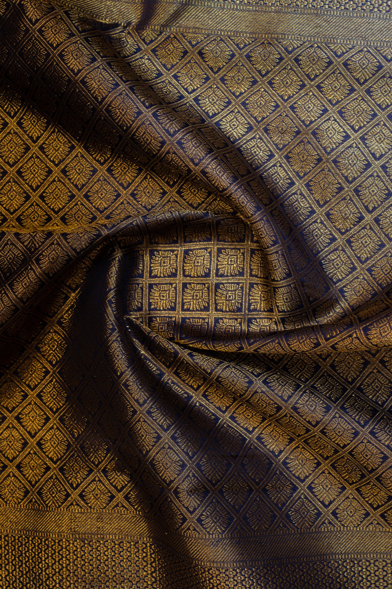 Mauve gold vanasingaram brocade pure Kanchipuram silk saree