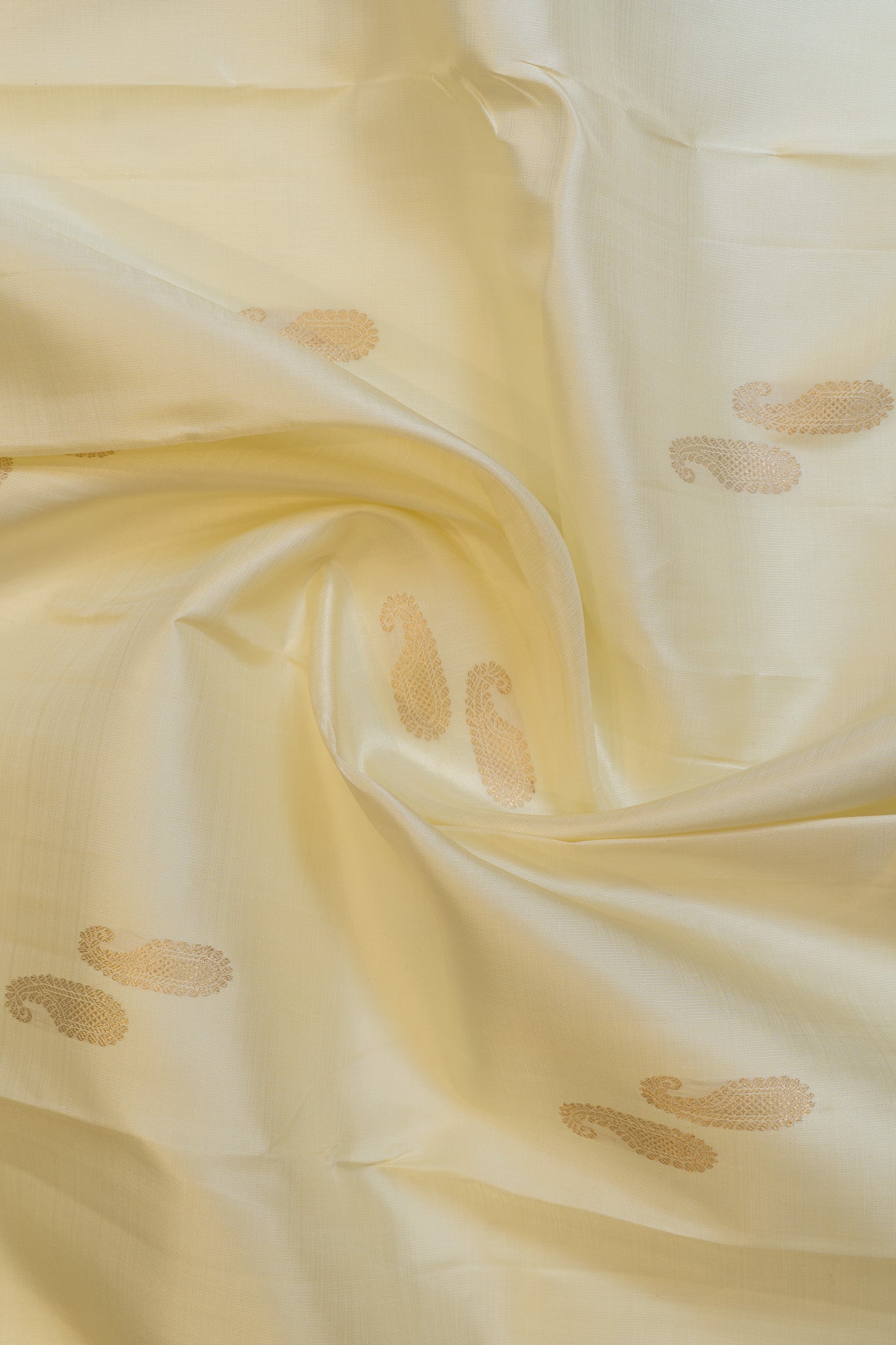 Off white and gold pure Kanchipuram silk saree