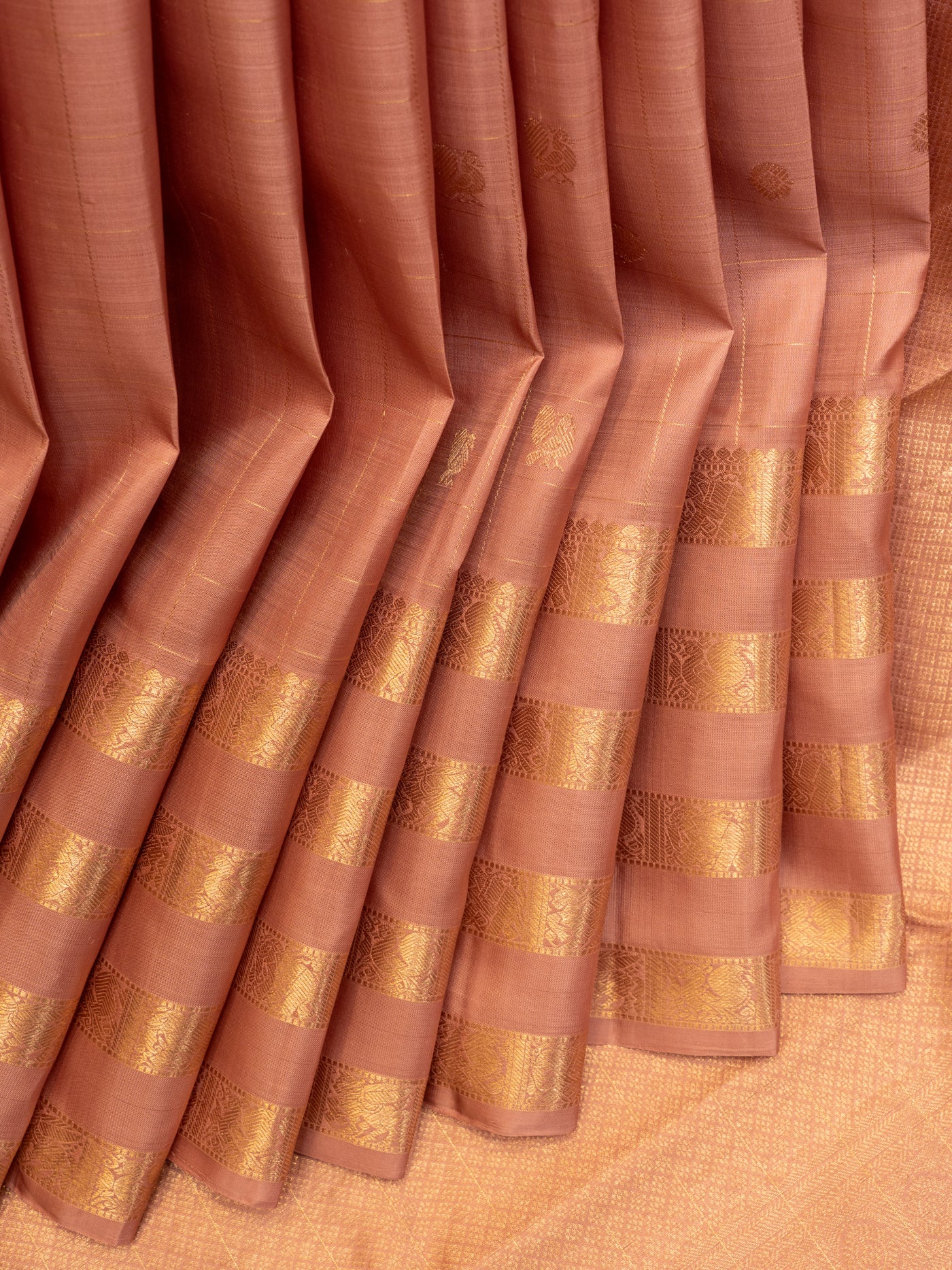 Salmon pink traditional pure Kanchipuram silk saree