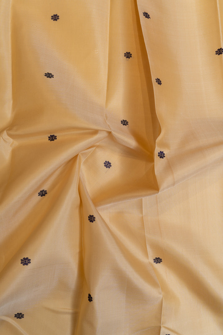 Cream and green rettai pettu pure Kanchipuram silk saree