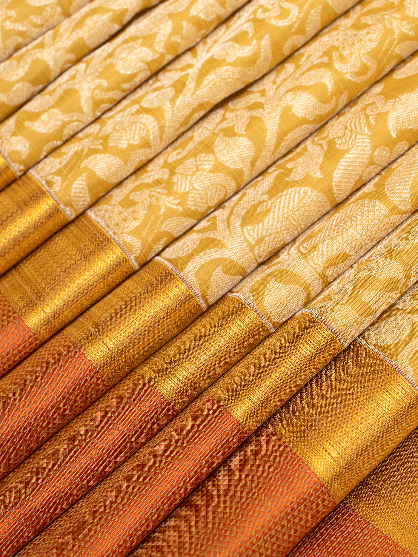 Gold vanasingaram rettai pettu pure Kanchipuram silk saree