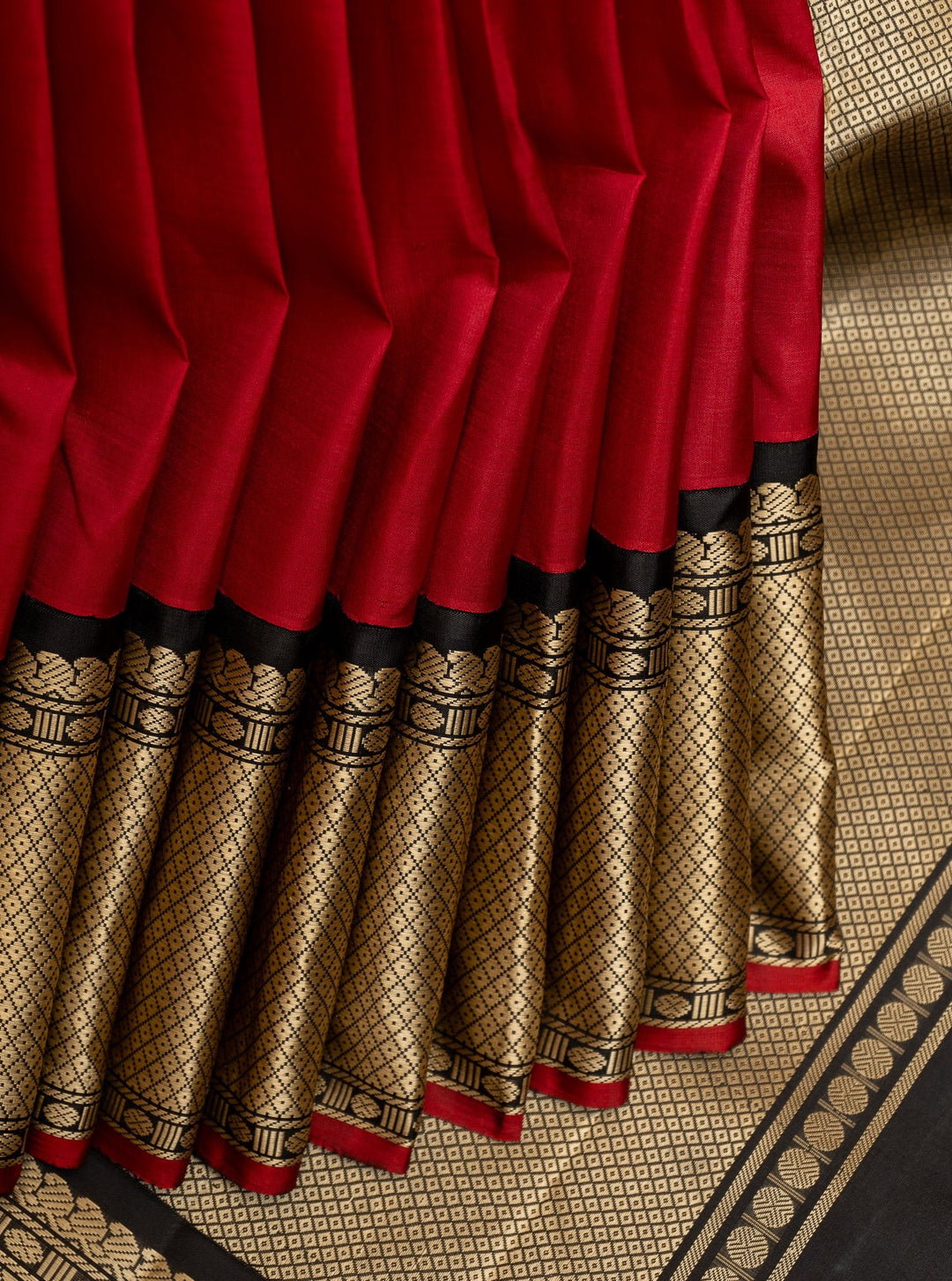 Ruby Red and Black Without Zari Kanchipuram Silk Saree - Clio Silks
