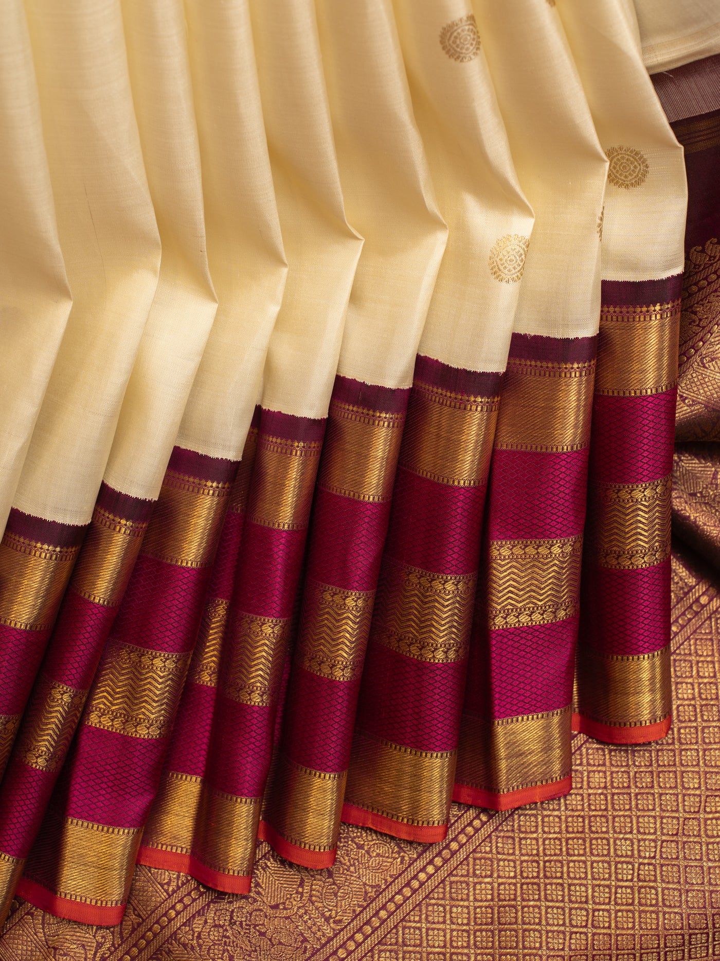 Ivory and mulberry purple pure zari Kanchipuram silk saree