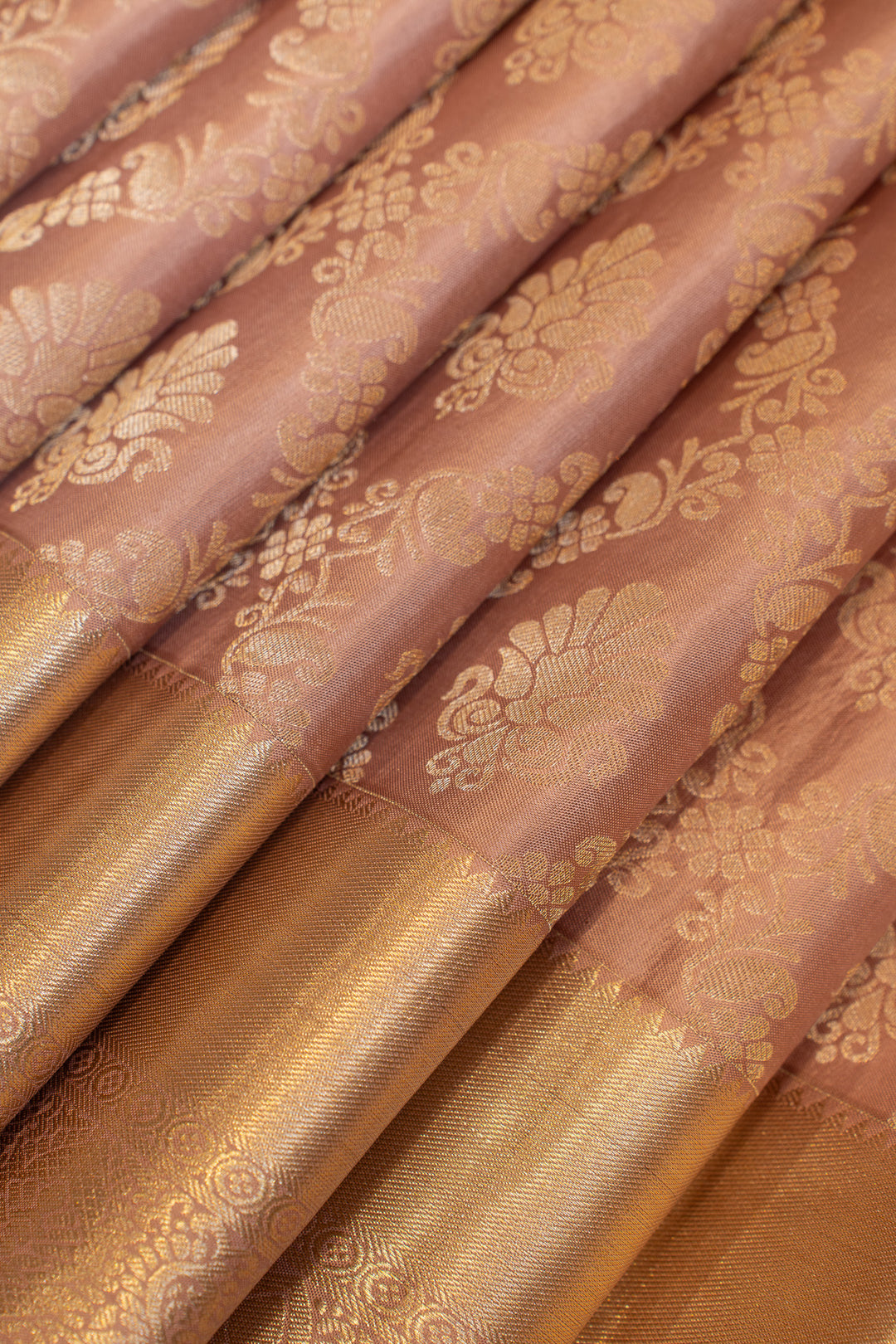 Dusty pink diamond brocade pure Kanchipuram silk saree
