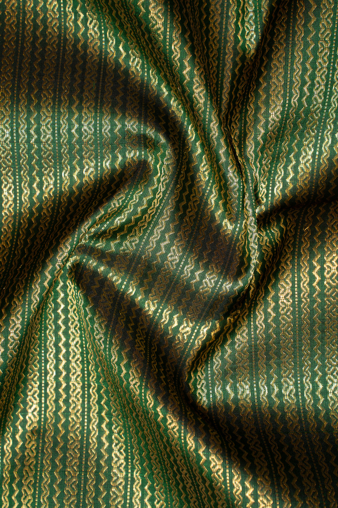 Bottle Green and Red Pure Kanchipuram Silk Saree - Clio Silks