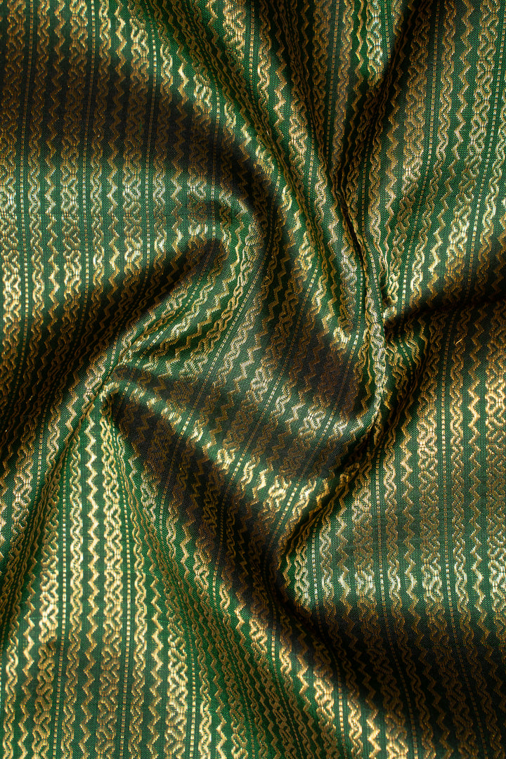 Bottle Green and Red Pure Kanchipuram Silk Saree - Clio Silks