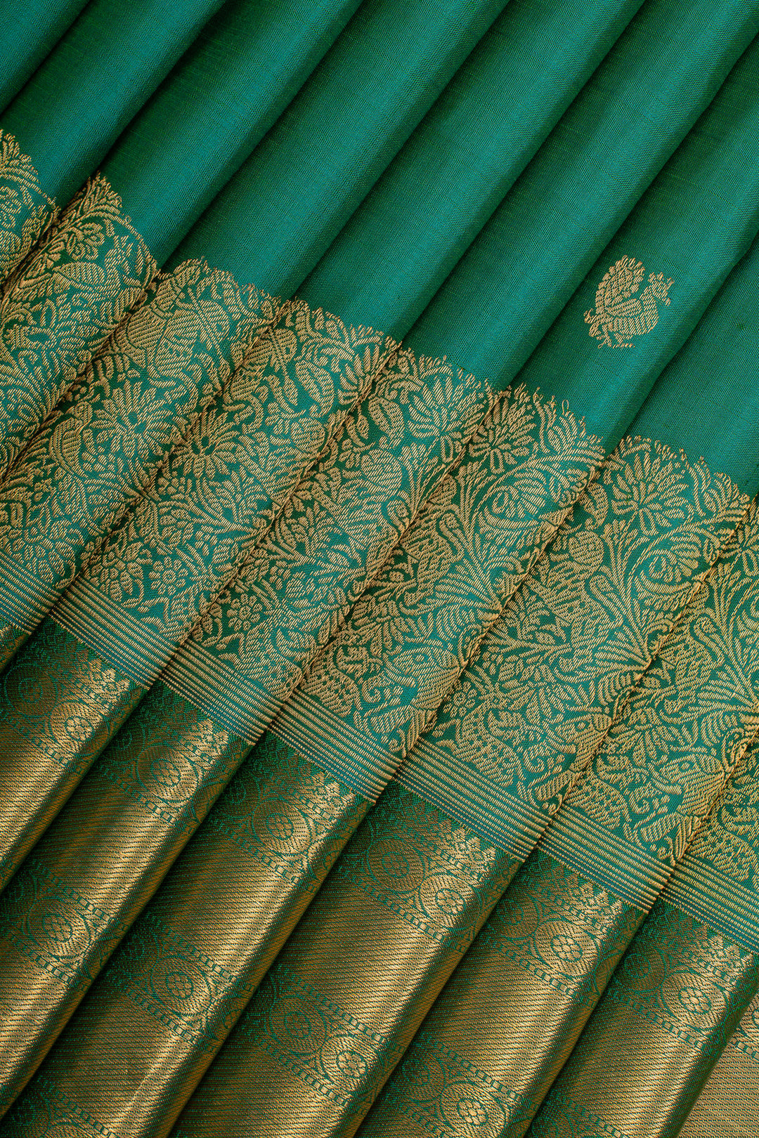 Forest Green Vanasingaram Turning Border Pure Kanchipuram Silk Saree