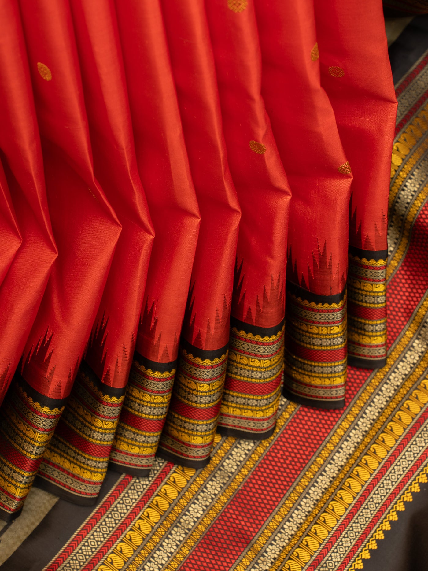 Red and black without zari pure Kanchipuram silk saree