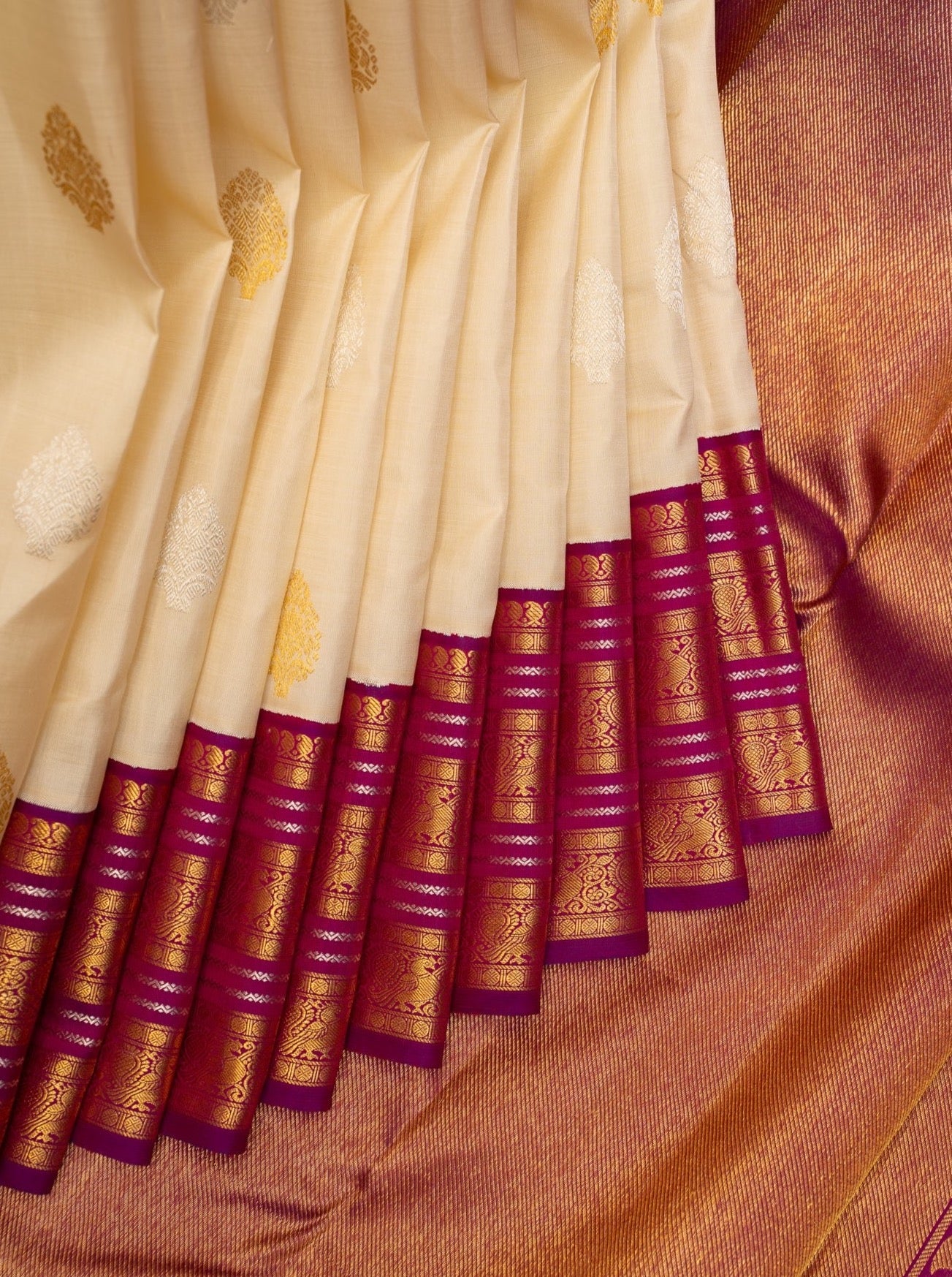 Pearl White and Purple Pure Kanchipuram Silk Saree - Clio Silks