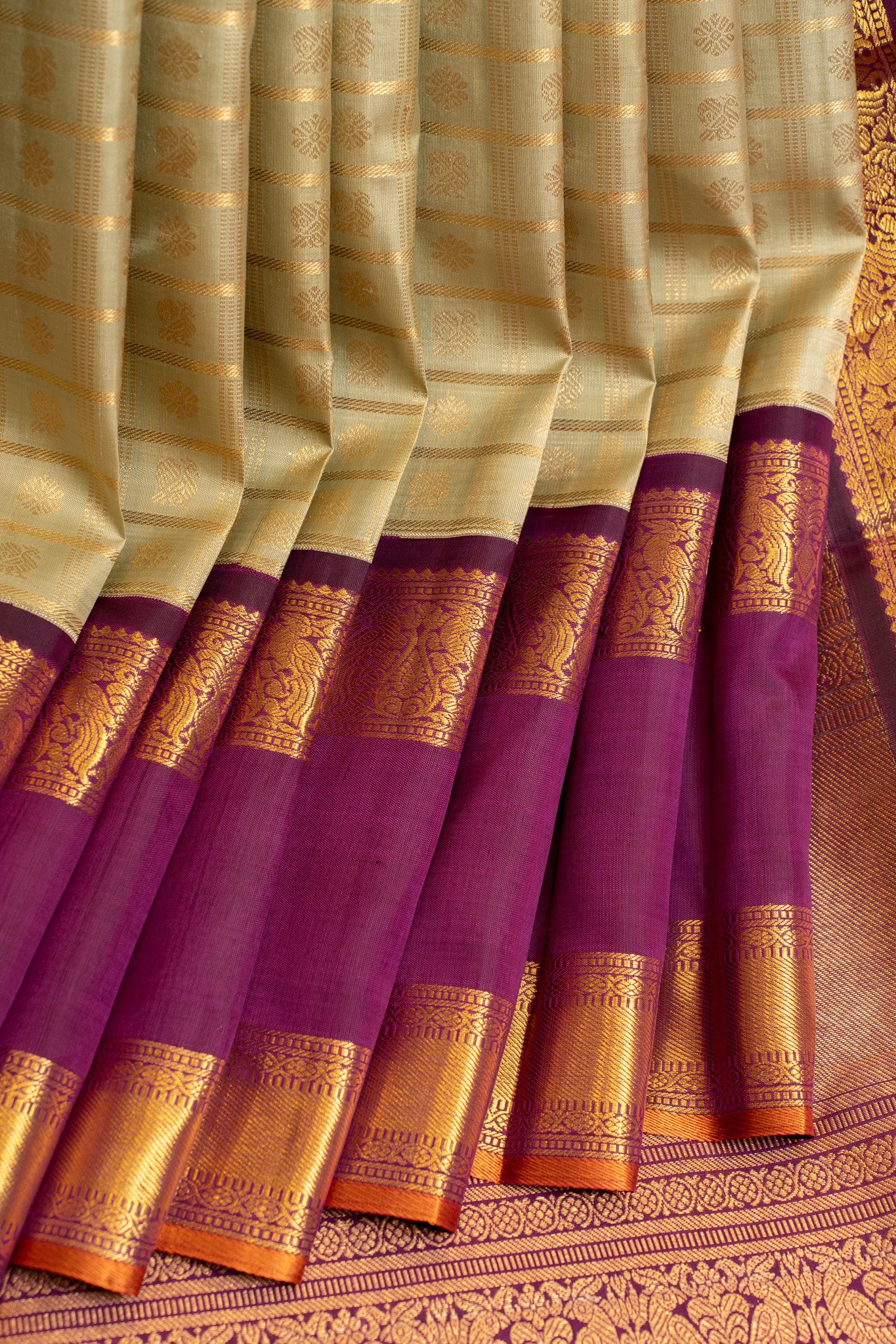 Elaichi green veldhari checks pure zari Kanchipuram silk saree