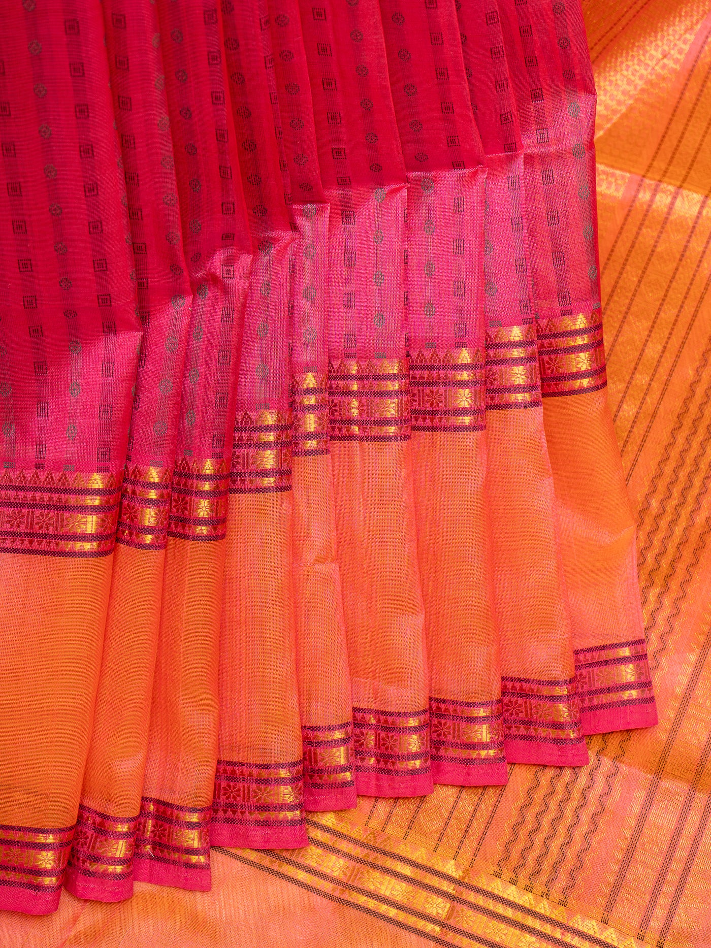 Pink and Peach Thread Motifs Handloom Silk Cotton Saree - Clio Silks