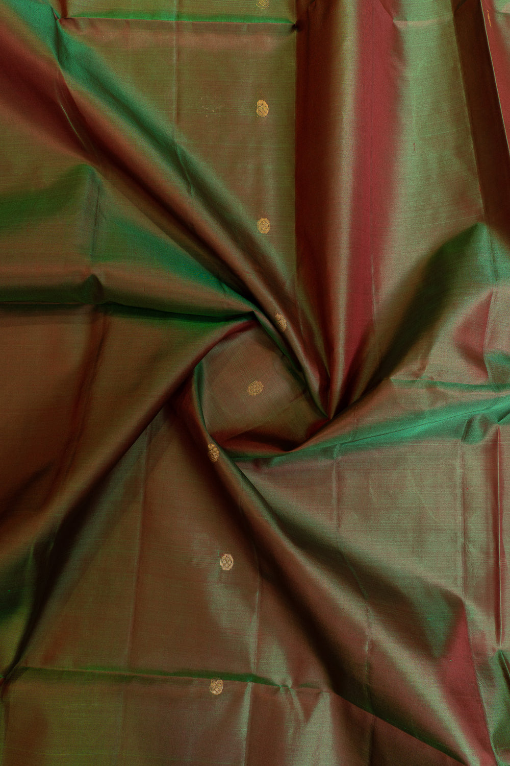 Mandhulir green pure silk saree