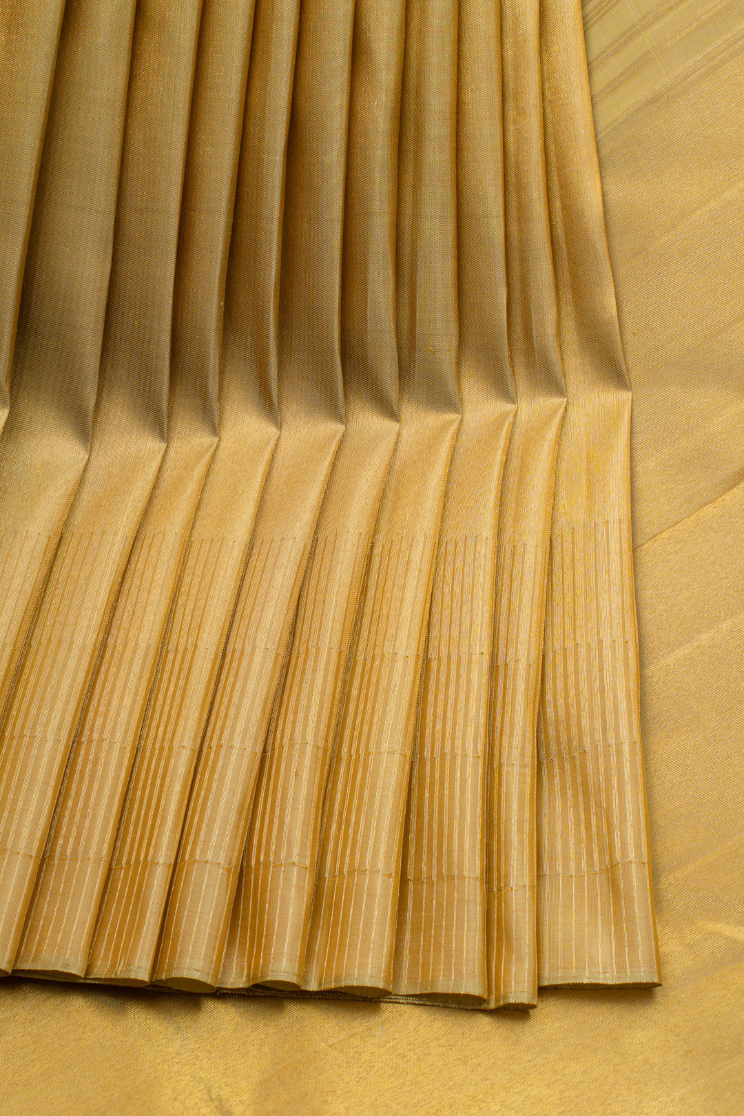 Champagne gold 8 Kol  pure kanchipuram silk saree