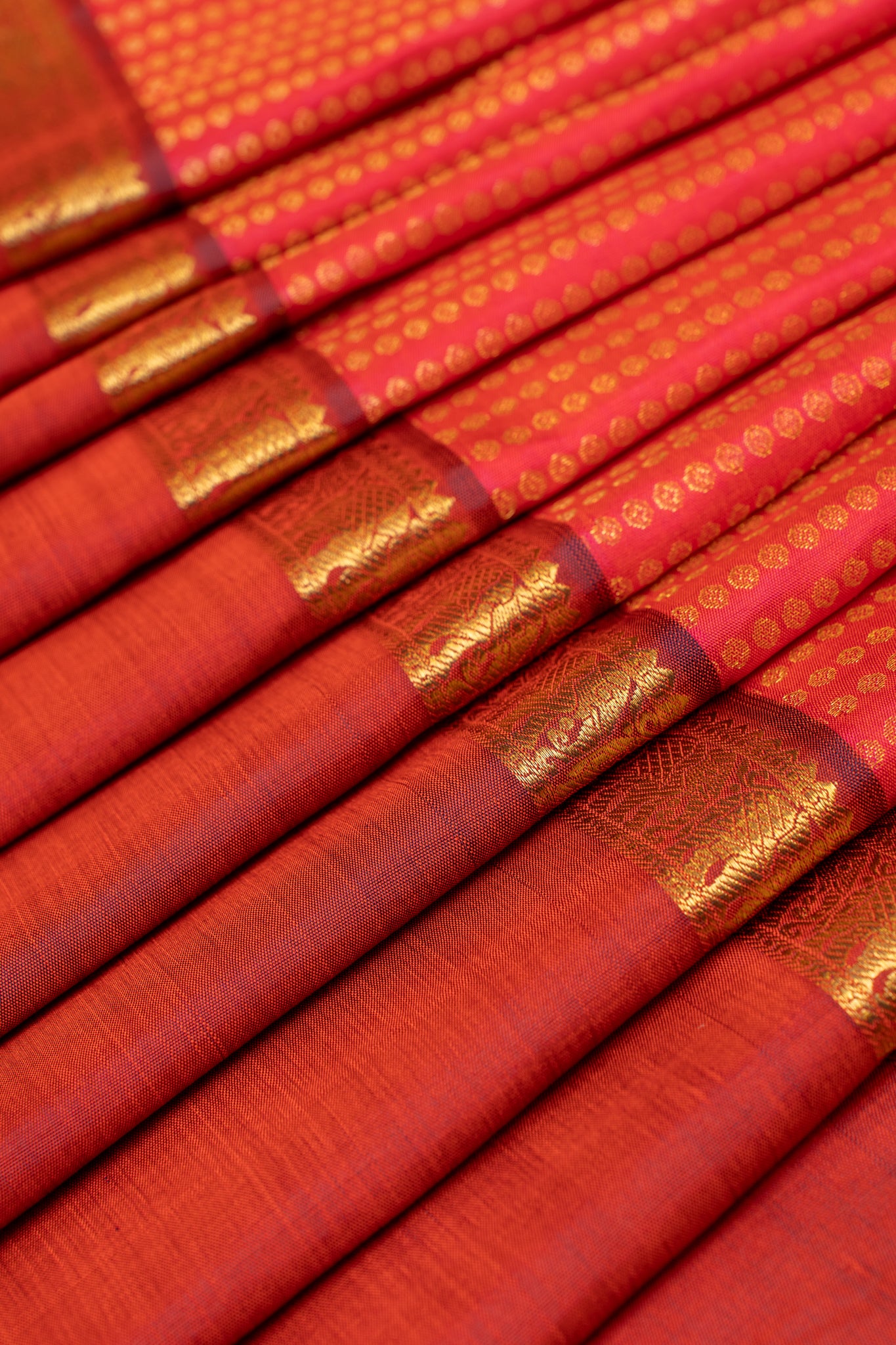 Cerise Red Shot colour lakshadeepam pure zari Kanchipuram silk saree