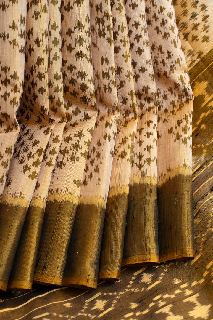 Off white and green raw silk pure Patola ikat silk saree
