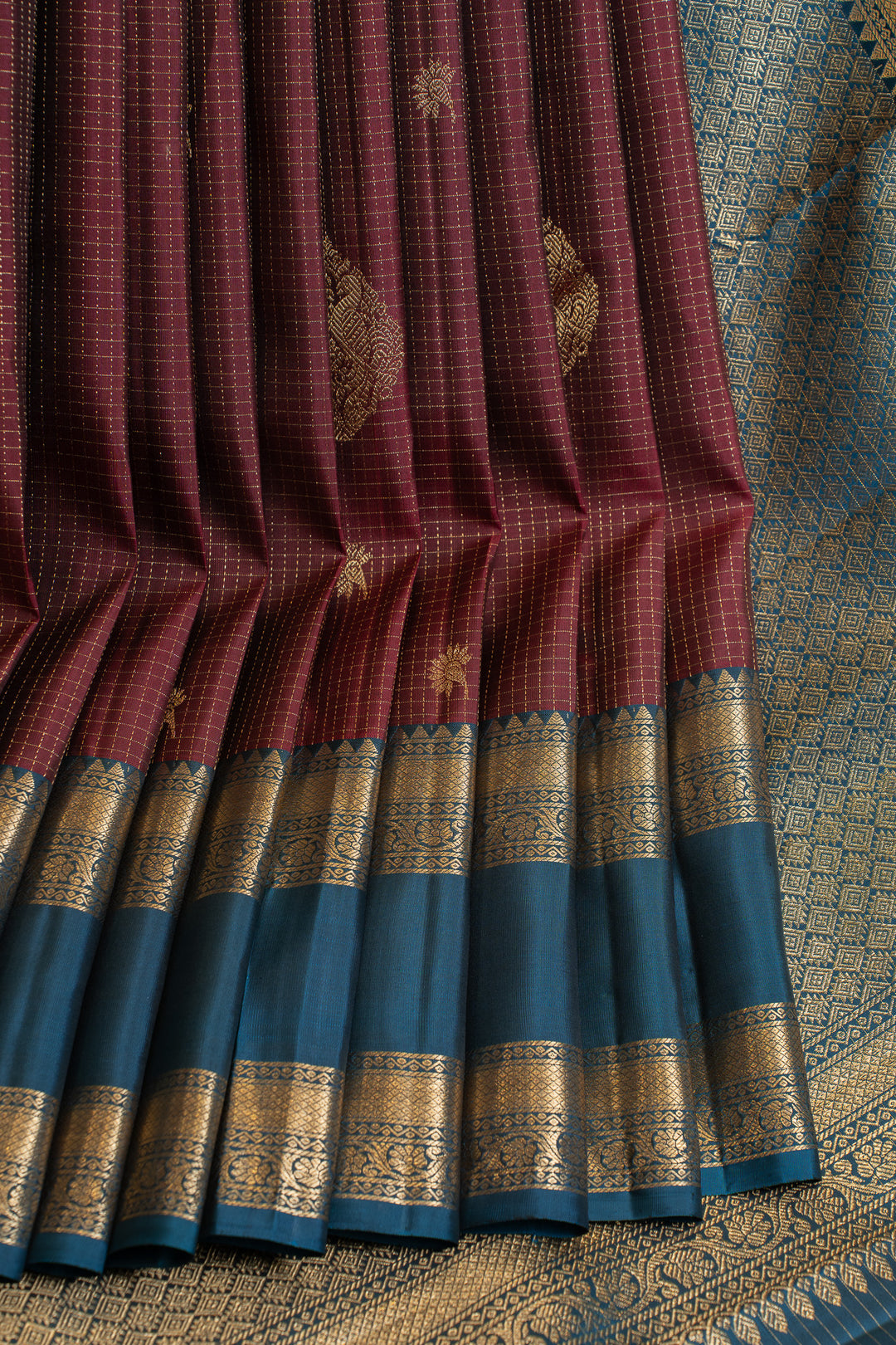 Maroon and blue vairaoosi checks pure Kanchipuram silk saree