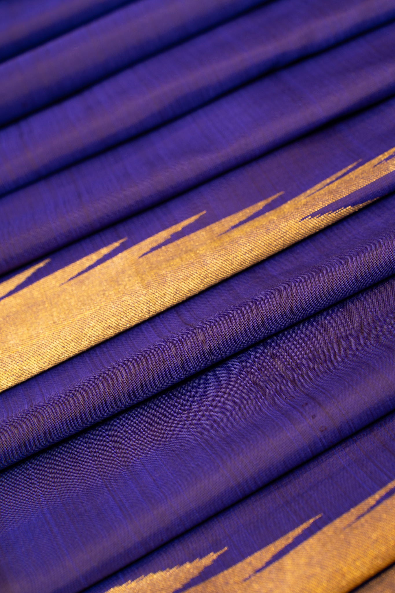 Violet rising temple 8 Kol pure Kanchipuram silk saree