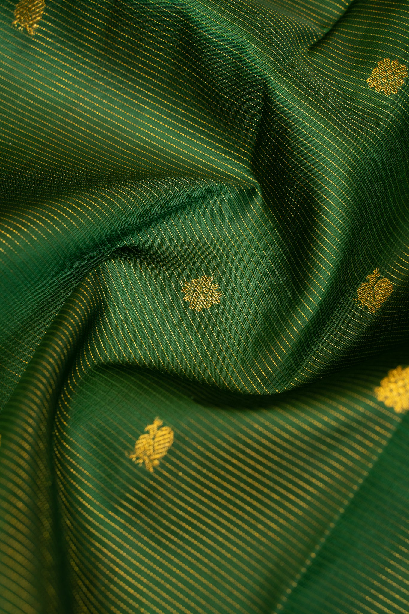 Bottle Green Vairaoosi Pure Kanchipuram Silk Saree - Clio Silks