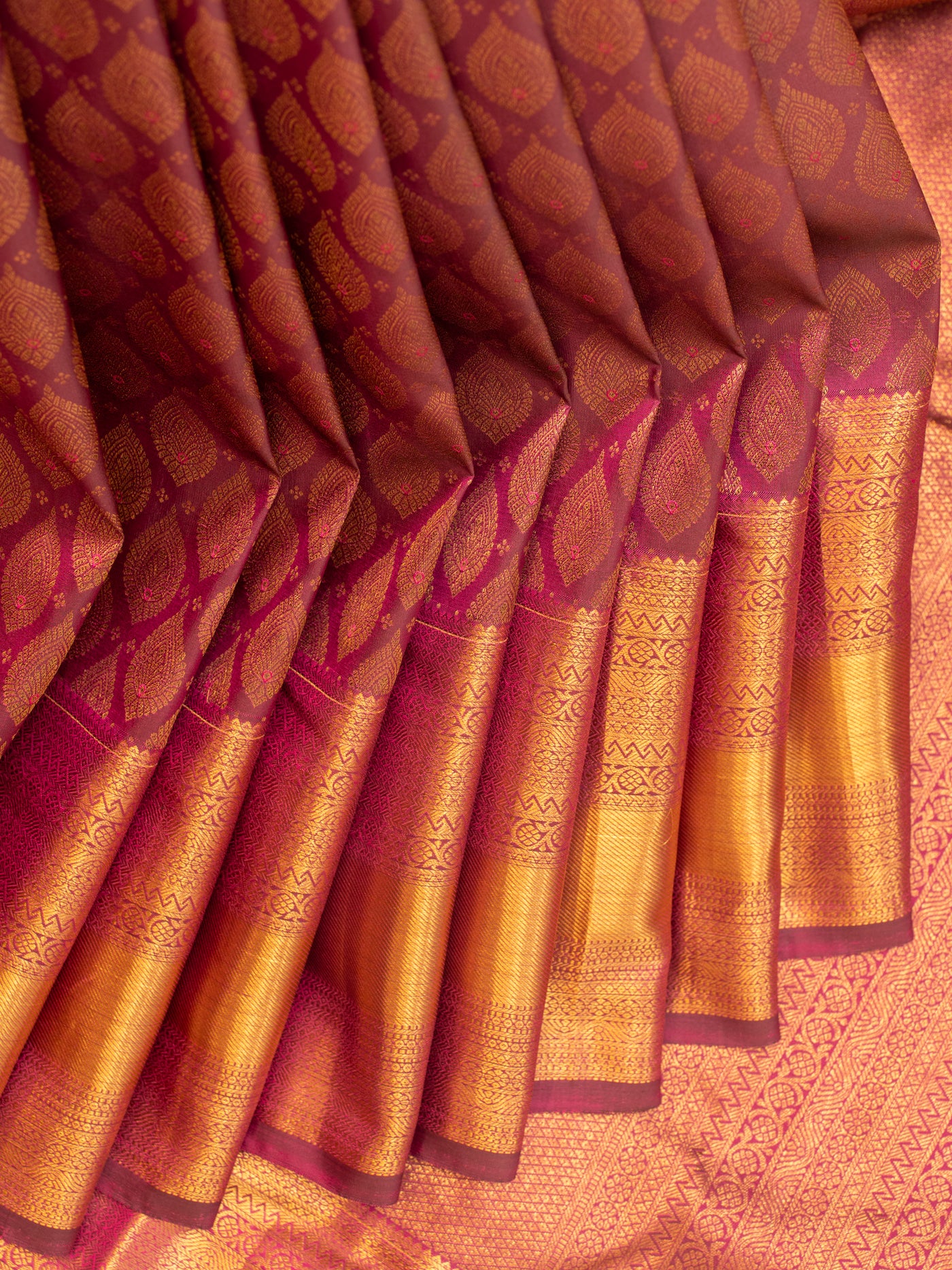 Mulberry purple minakari thilakak brocade pure Kanchipuram silk saree