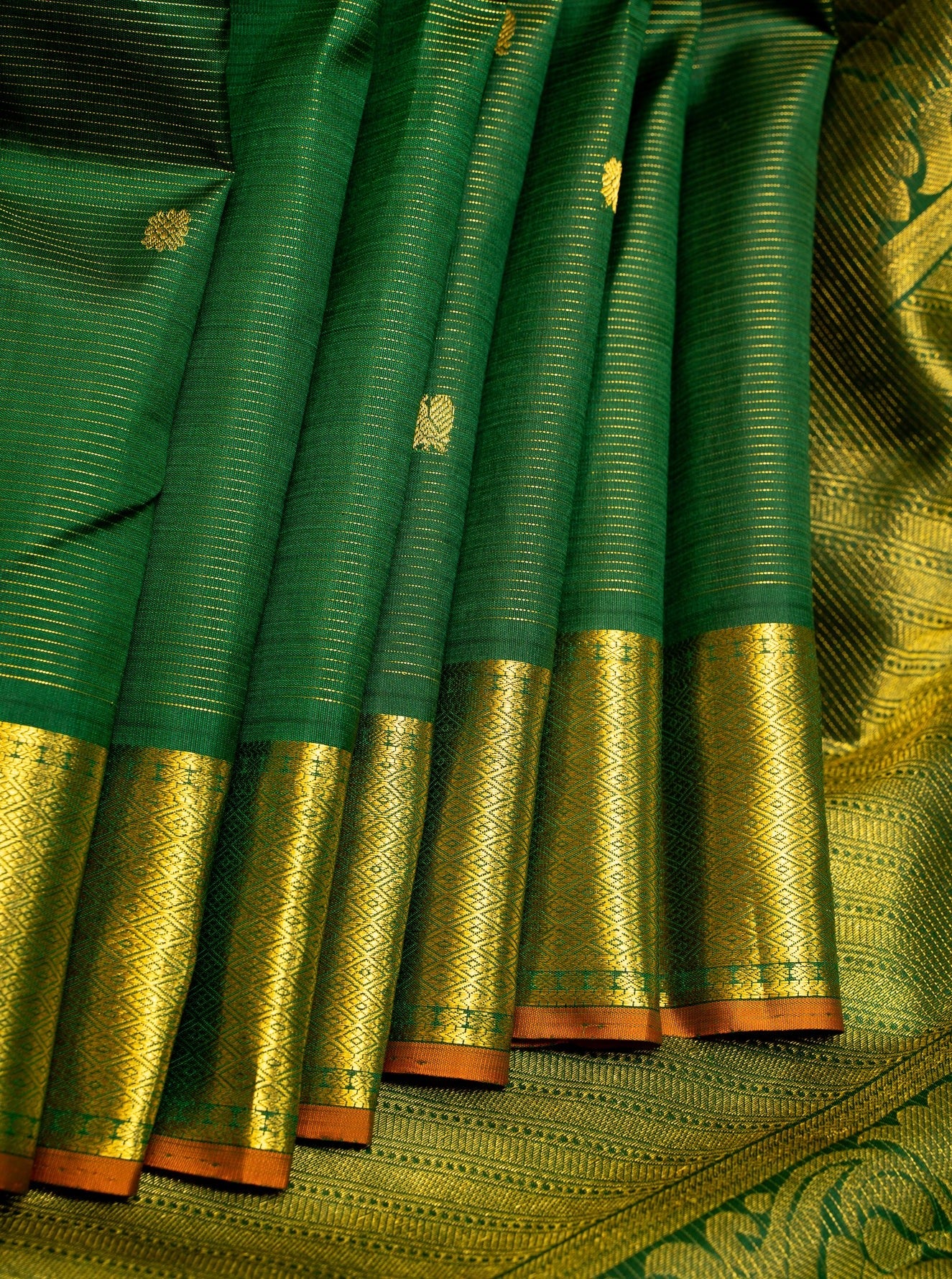 Bottle Green Vairaoosi Pure Kanchipuram Silk Saree - Clio Silks
