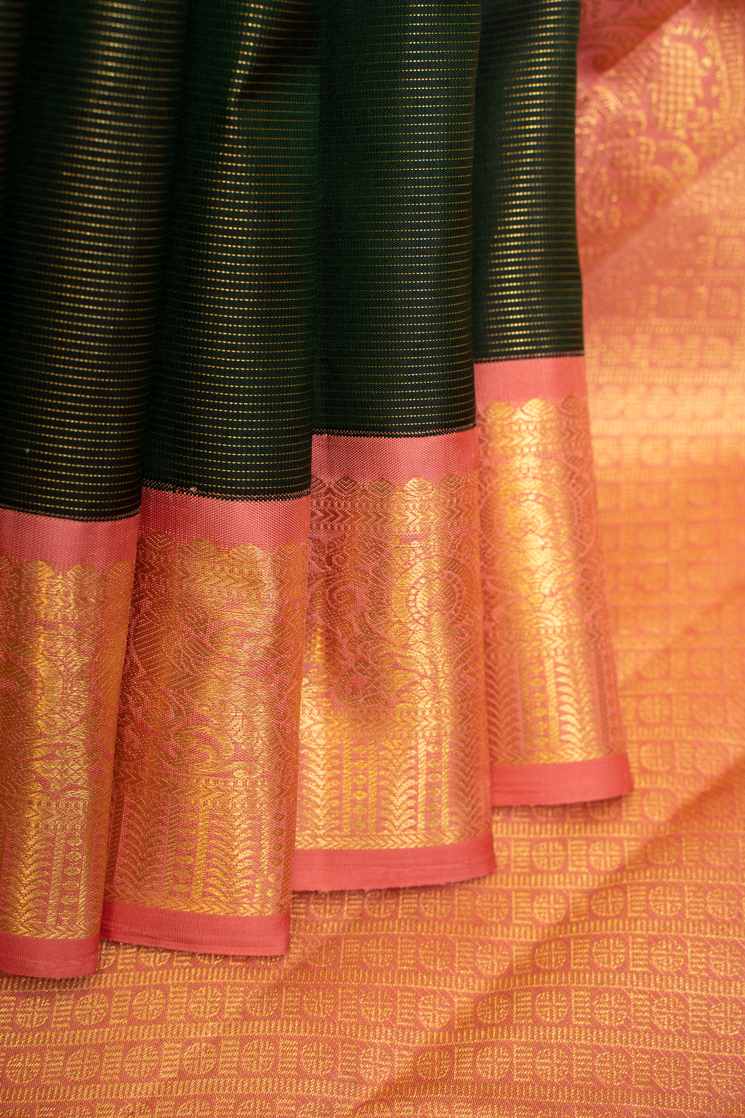 Bottle Green and Baby Pink Korvai Vairaoosi Pure Kanchipuram Saree - Clio Silks