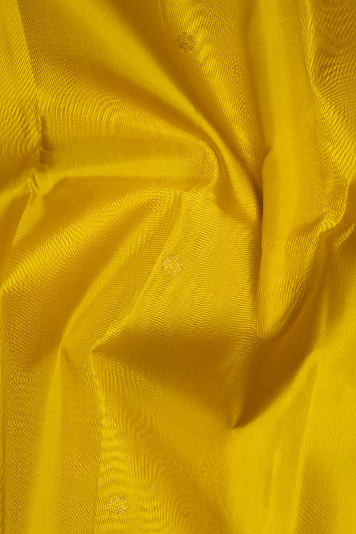 Yellow and Magenta Pure Kanchipuram Silk Saree - Clio Silks