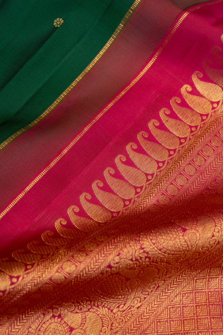 Bottle Green and Magenta Pure Kanchipuram Silk Saree - Clio Silks