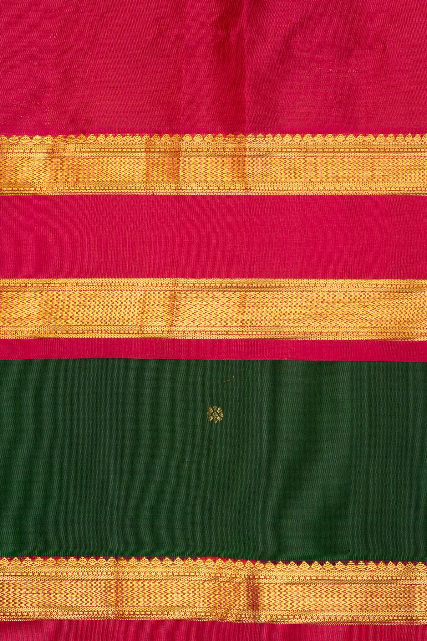 Bottle Green and Magenta Pure Kanchipuram Silk Saree - Clio Silks