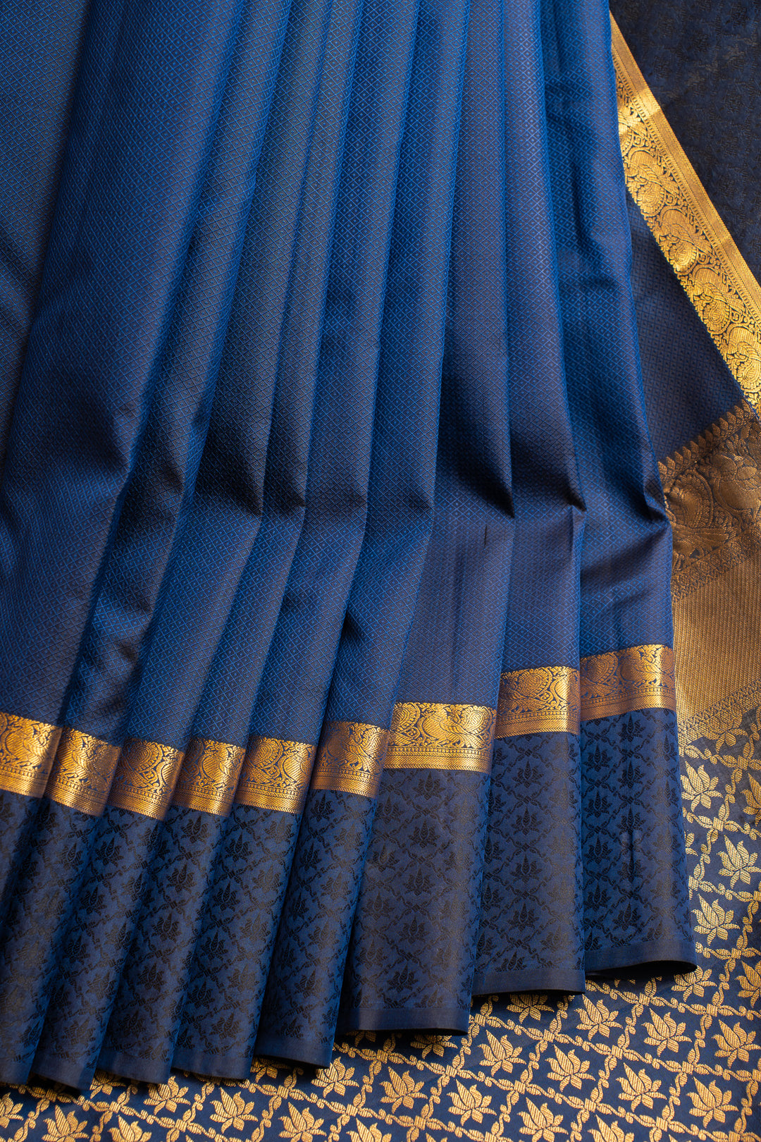 Dark blue threadwork pure Kanchipuram silk saree