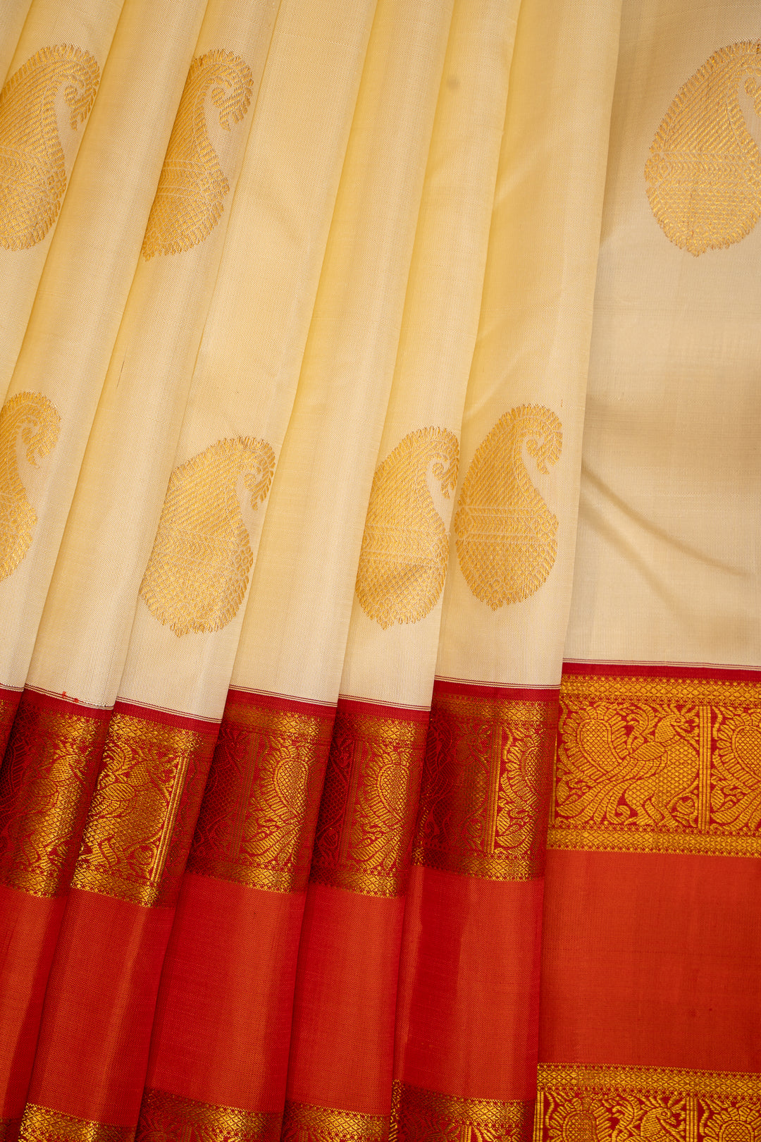 Pearl White and Orange Rettai Pettu Pure Kanchipuram Silk Saree - Clio Silks