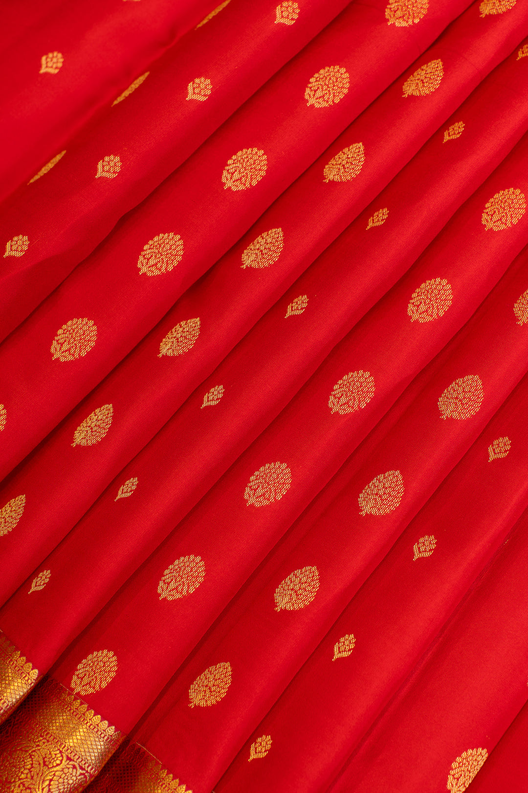 Vermillion red traditional pure Kanchipuram silk saree