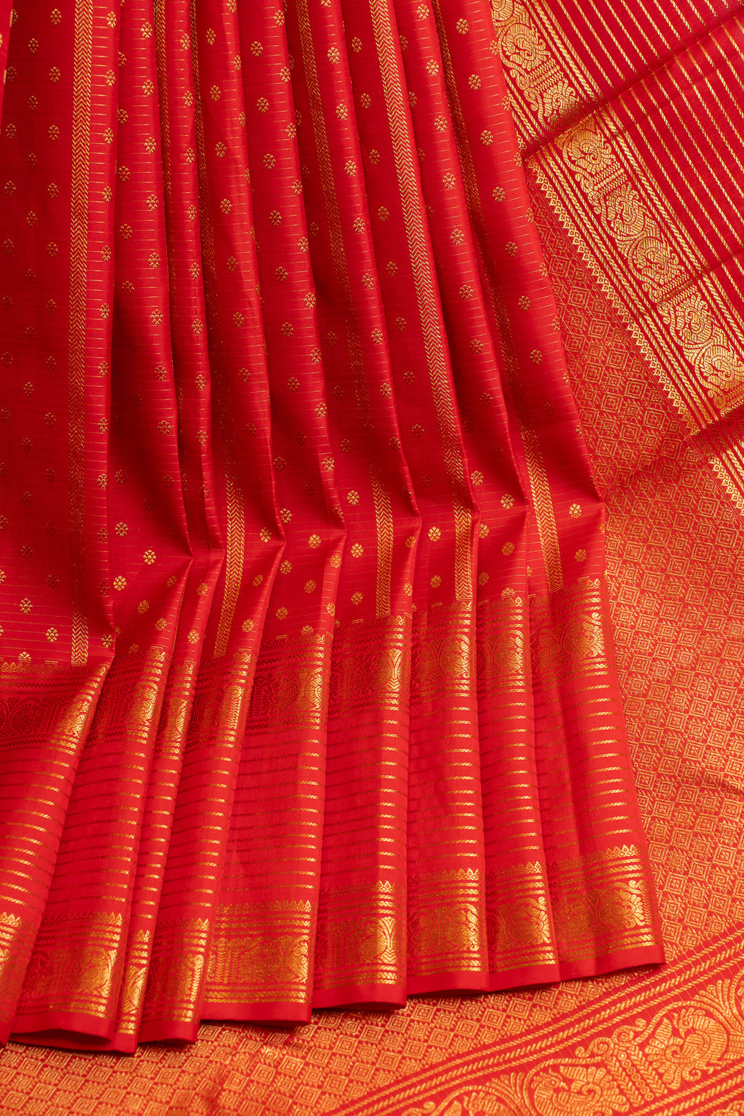 Red traditional pure Kanchipuram silk saree