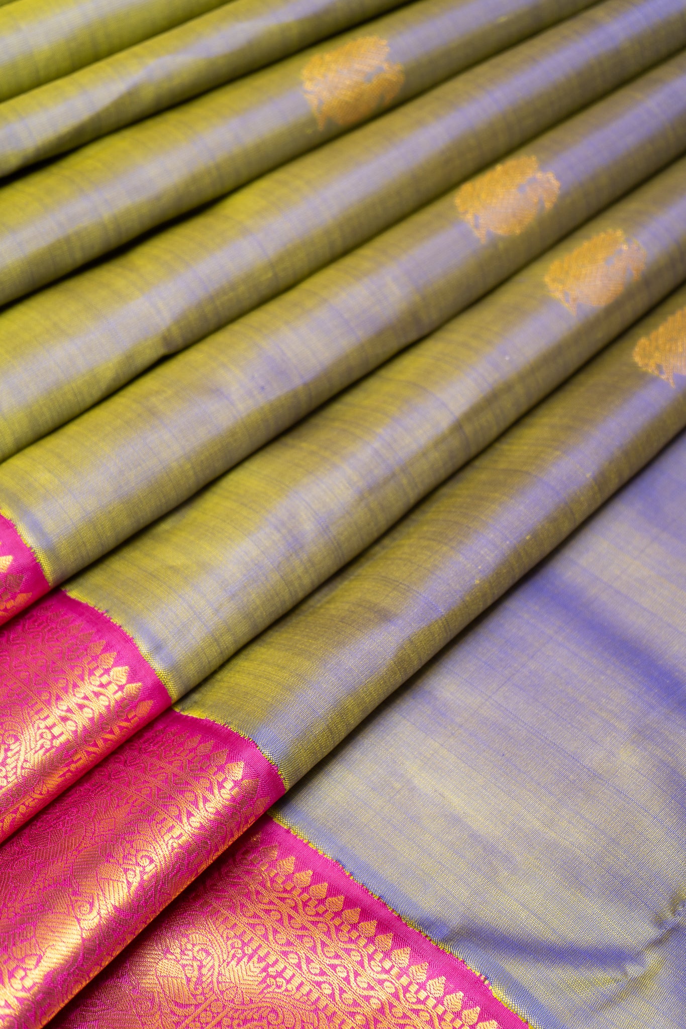 Bluish Green and Magenta Pure Kanchipuram Silk Saree - Clio Silks