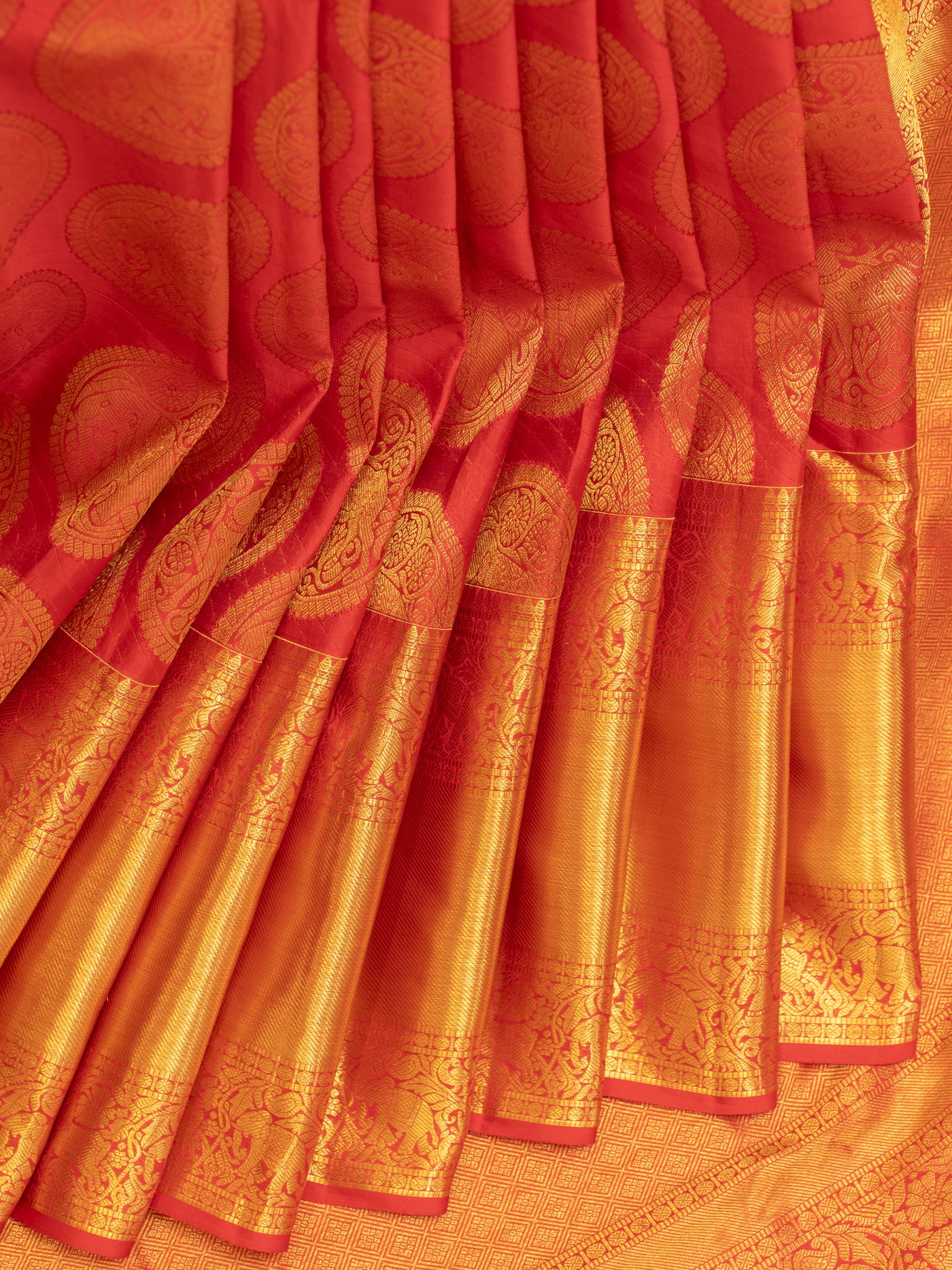 Red chakram pure Kanchipuram silk saree