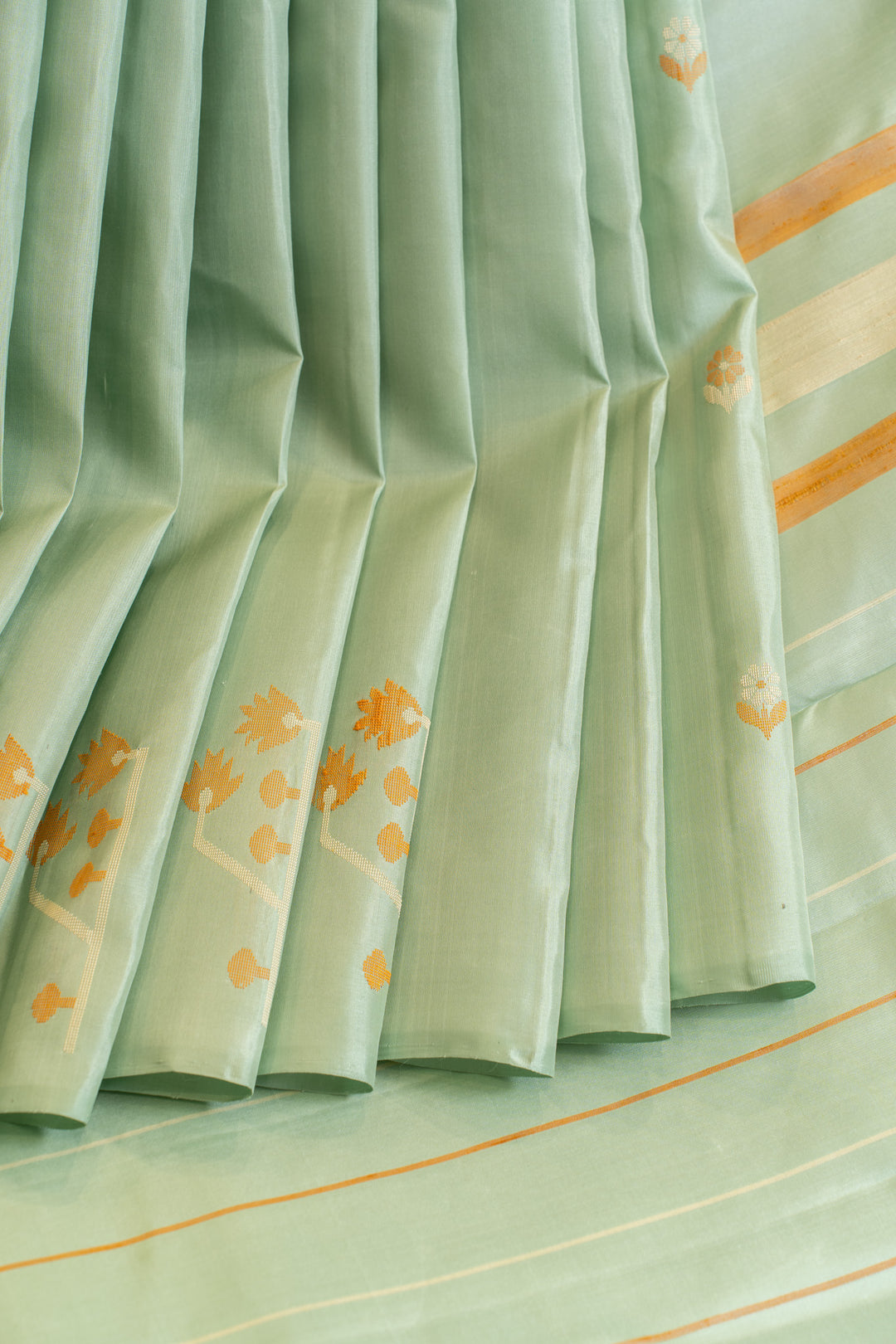 Pastel blue Jamdani motifs without zari pure Kanchipuram silk saree | Clio Silks