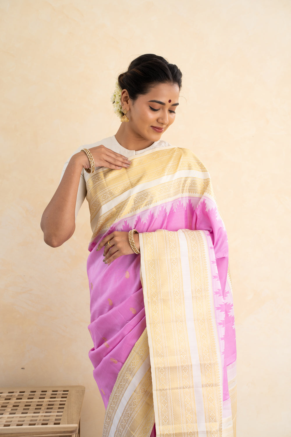 Lilac Pink and Ivory Pure Kanchipuram Silk Saree - Clio Silks