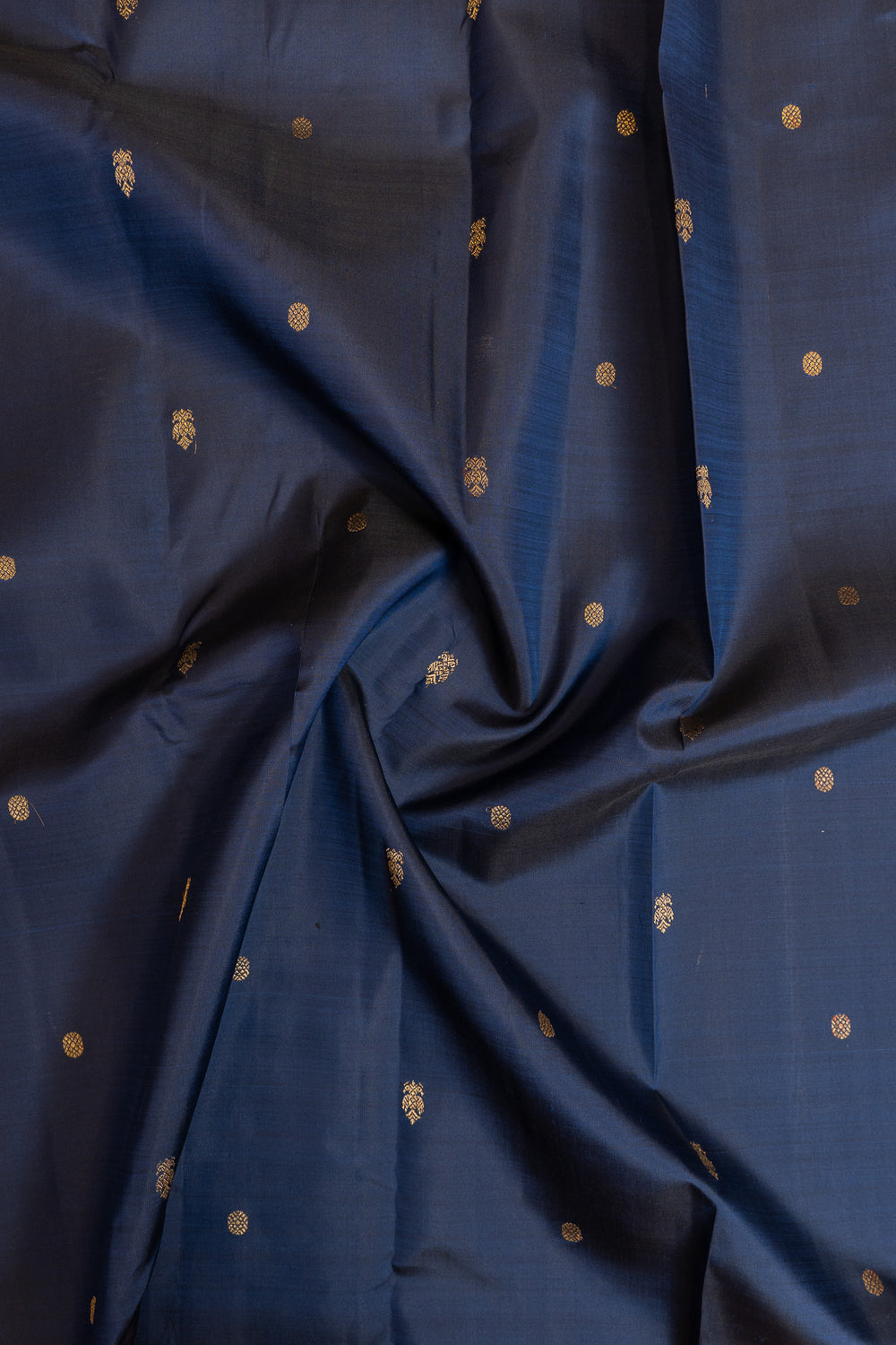 Dark blue and red turning border pure Kanchipuram silk saree