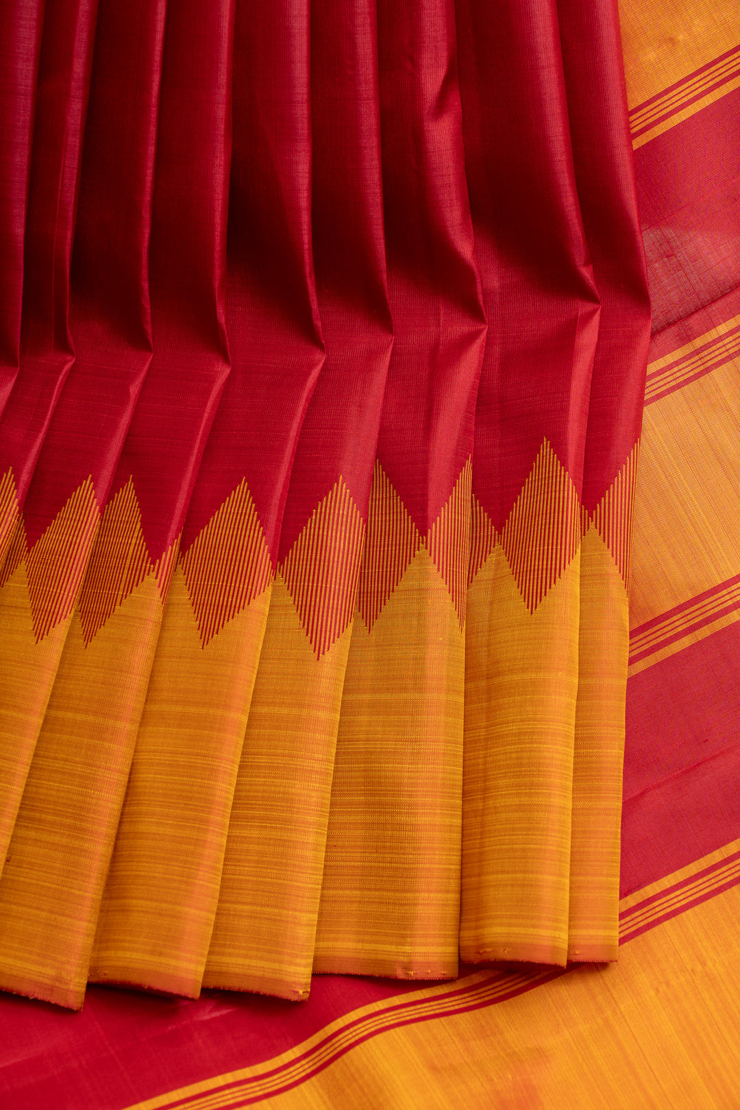 Red  temple threadwork pure Kanchipuram silk saree