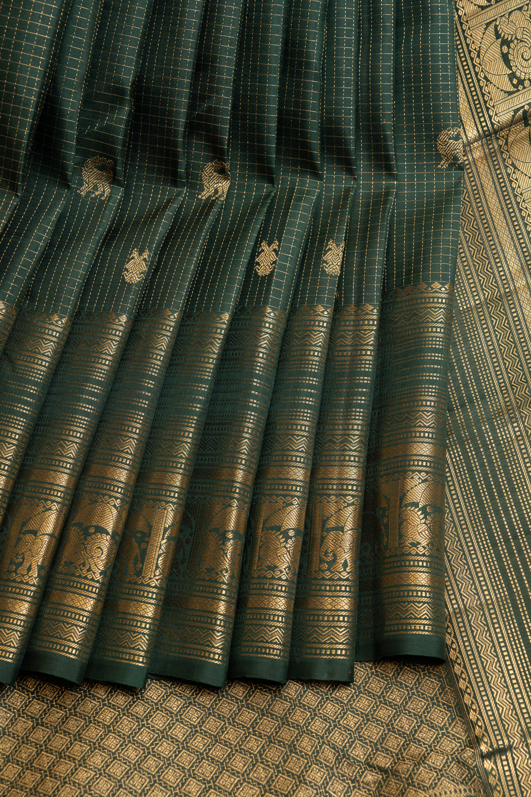 Bottle green traditional pure Kanchipuram silk saree