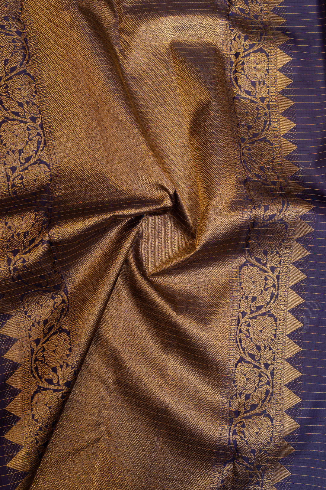 Magenta and navy blue small border pure Kanchipuram silk saree