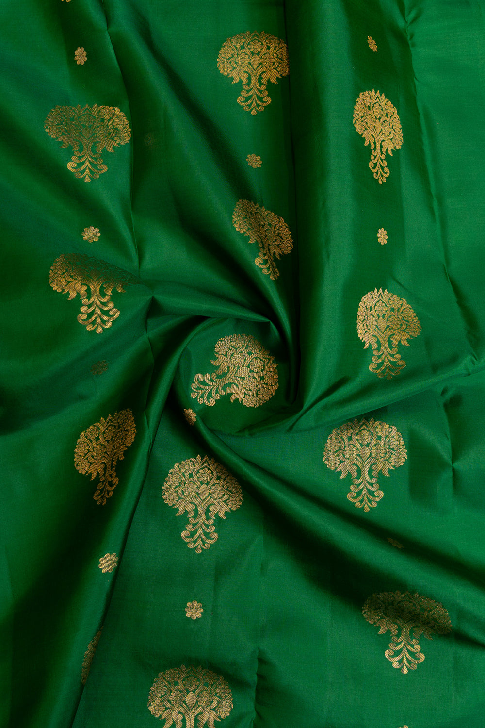 Green and purple traditional pure  Kanchipuram silk saree
