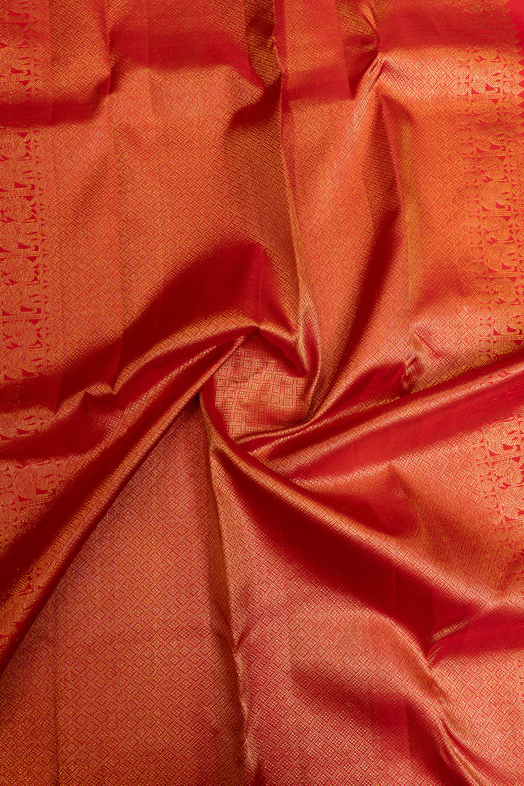 Reddish pink  traditional pure Kanchipuram silk saree