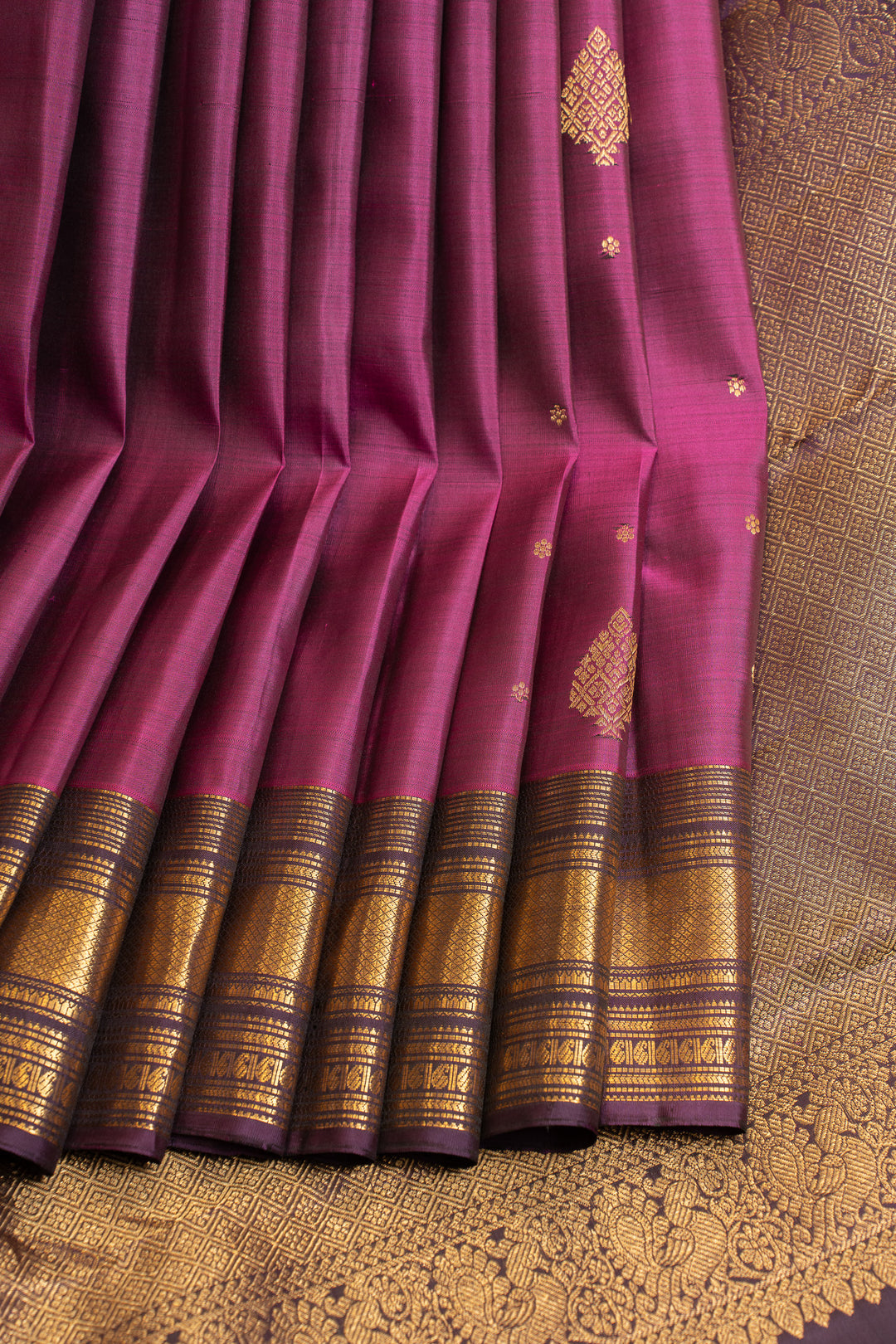Magenta purple Varisaipettu pure Kanchipuram silk saree