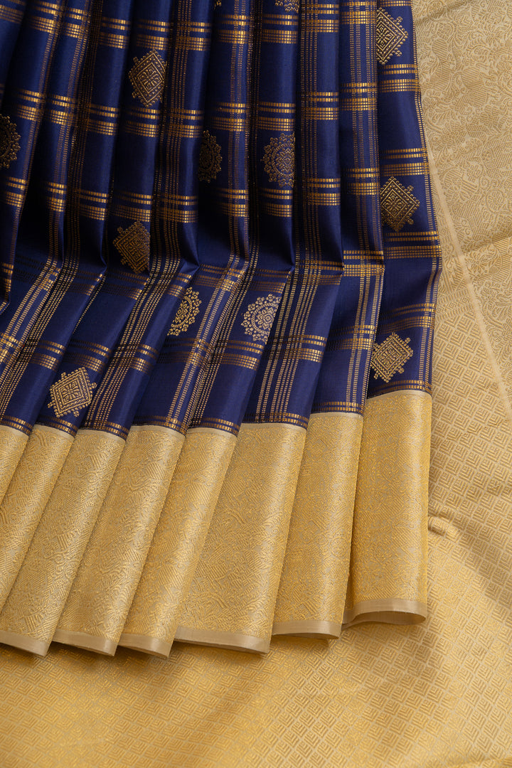 Royal blue and ivory vanasingaram pure Kanchipuram silk saree