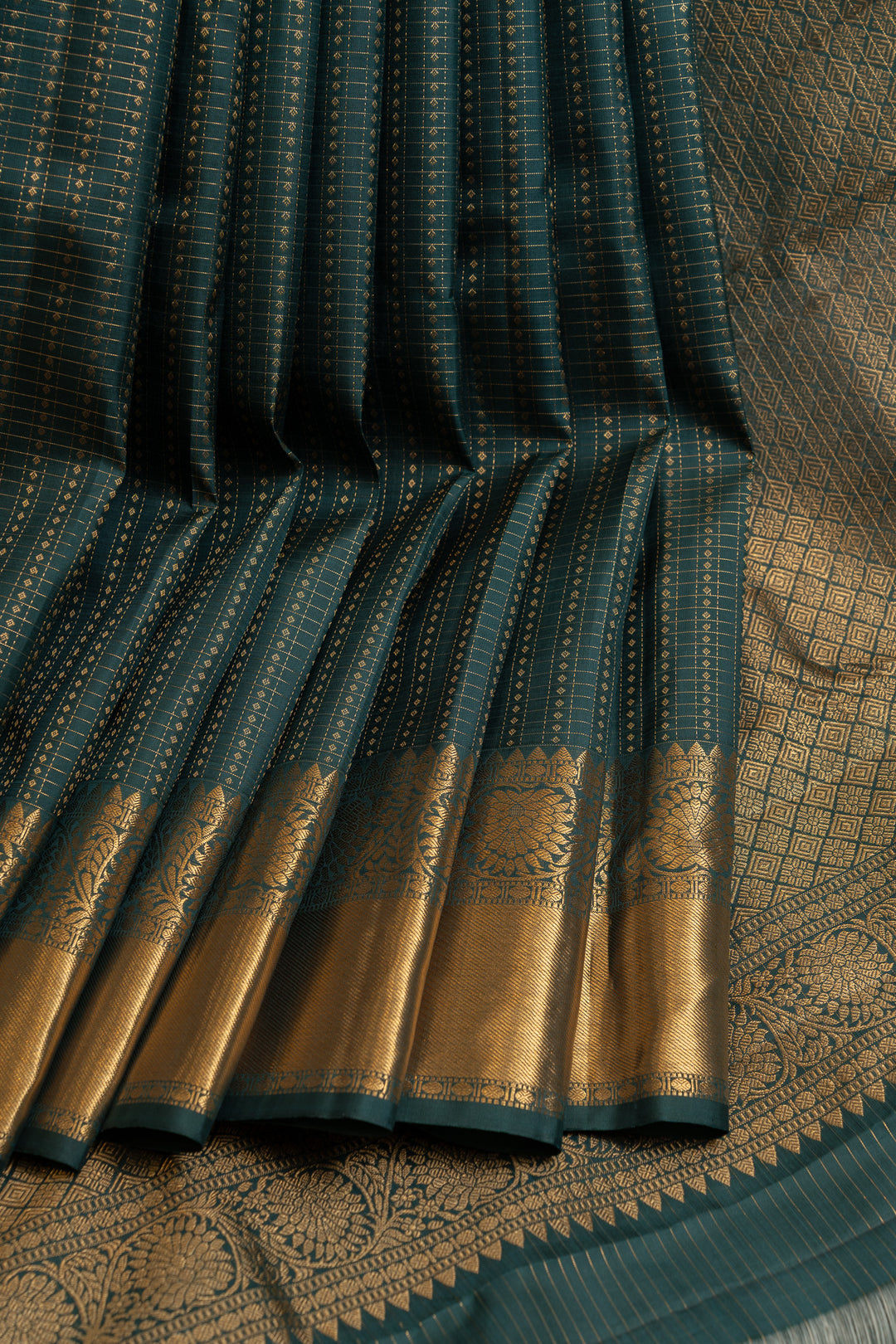 Bottle green pure Kanchipuram silk saree